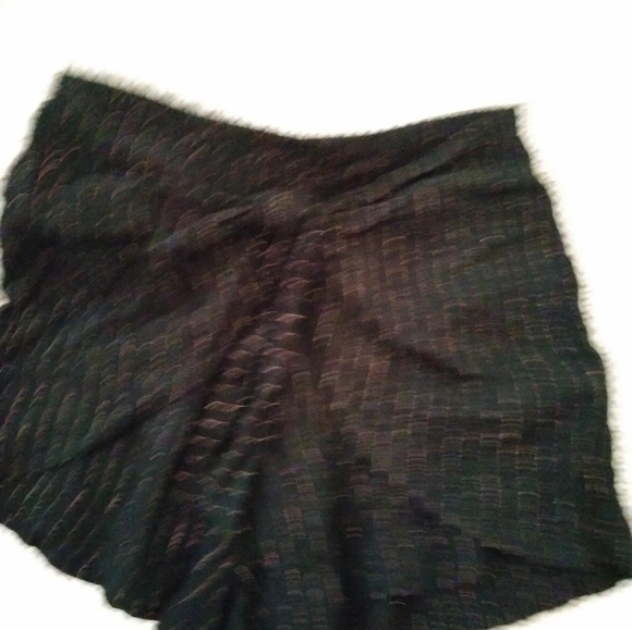 Tori Praver excellent condition shorts  all items marked $10 or less r 10/25 - Picture 4 of 7